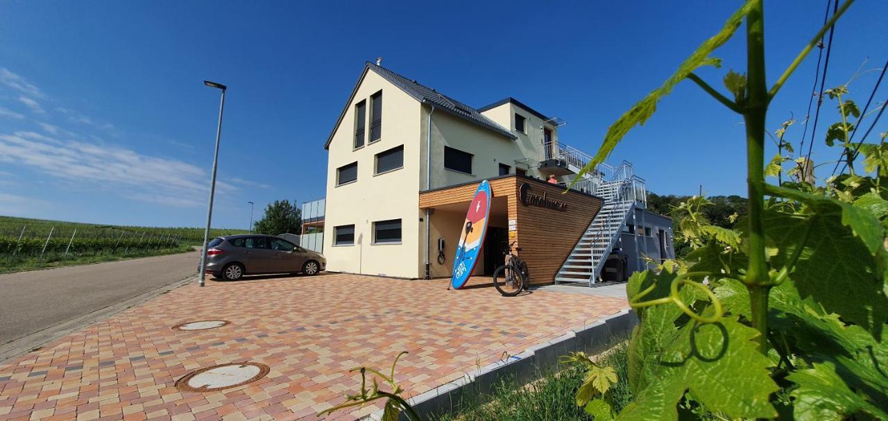 Gaestehaus Casa Luna - Paradiesische Ferienwohnungen Am Kaiserstuhl! Bischoffingen Exterior photo